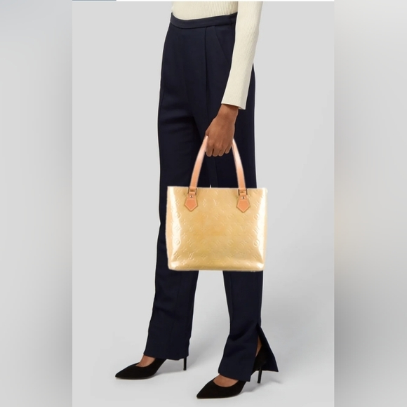 AUTHENTIC Louis Vuitton Vernis - Picture 8 of 15